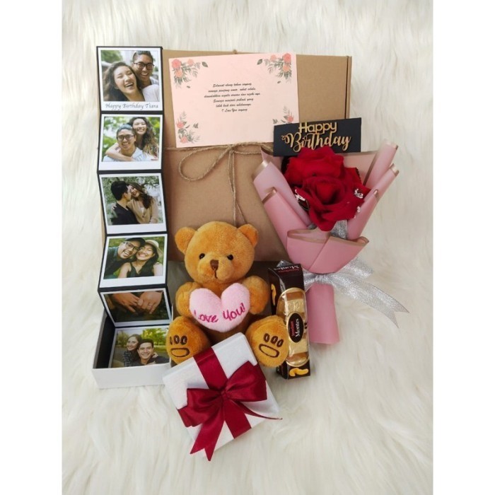 

Buket Bunga Boneka / Hadiah Ultah / Kado Ultah / Kado Anniversarry