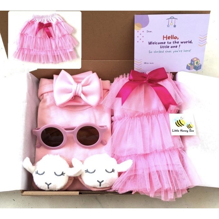 

Diskon! Hampers Bayi Cewek /Hampers Bayi Perempuan /Kado Bayi /Kado