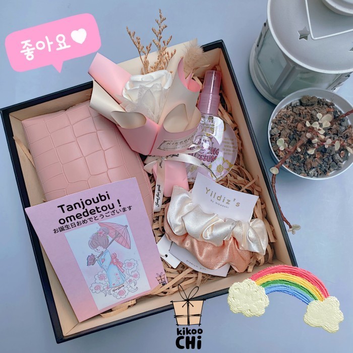 

Kikoochi Mafe - Hadiah Kado Ulang Tahun Anniv Hampers Sahabat Pacar