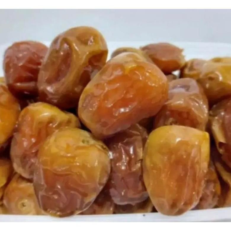 

Kurma Sukari Al-Qassim Grade A Asli Madina 1 Kg Terbaru