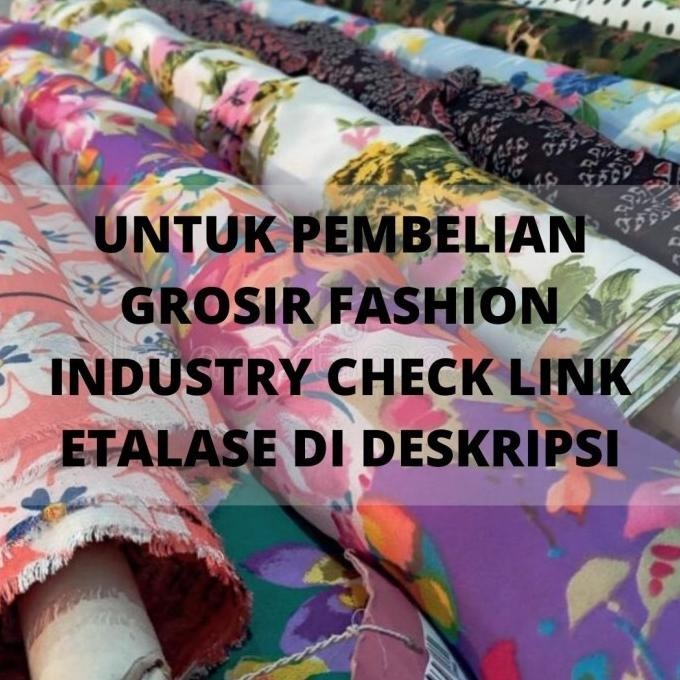 

Kain Print Bunga Sutra / Woolpeach/Mosscrepe - Rose Print(Per 0,5 Mtr)