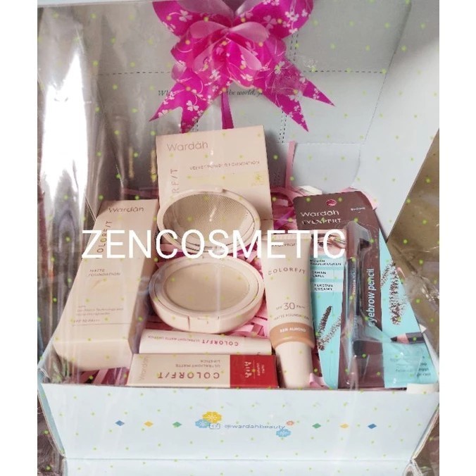 

Ready Wardah Colorfit/ Seserahan Wardah/ Paket Hampers Wardah/ Hampers Kosme