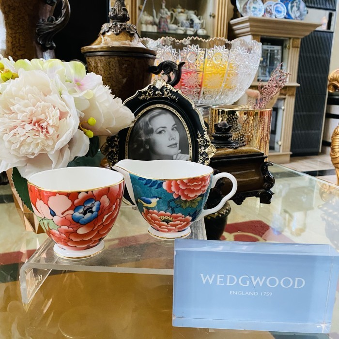 

Ready Creamer dan sugar / wedgwood / Royal Albert / Peuonia blush / mewah /