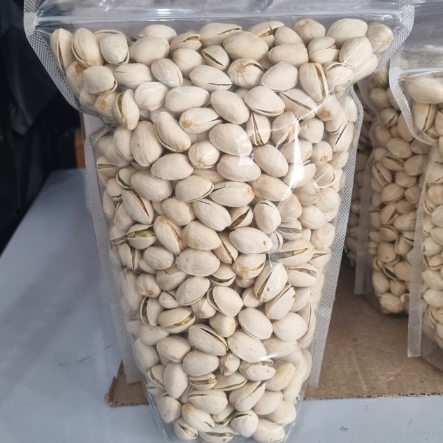 

BERKUALITAS Kacang Fustuk 1 KG Pistachio Pistachios Kacang Ketawa 1KG RePack