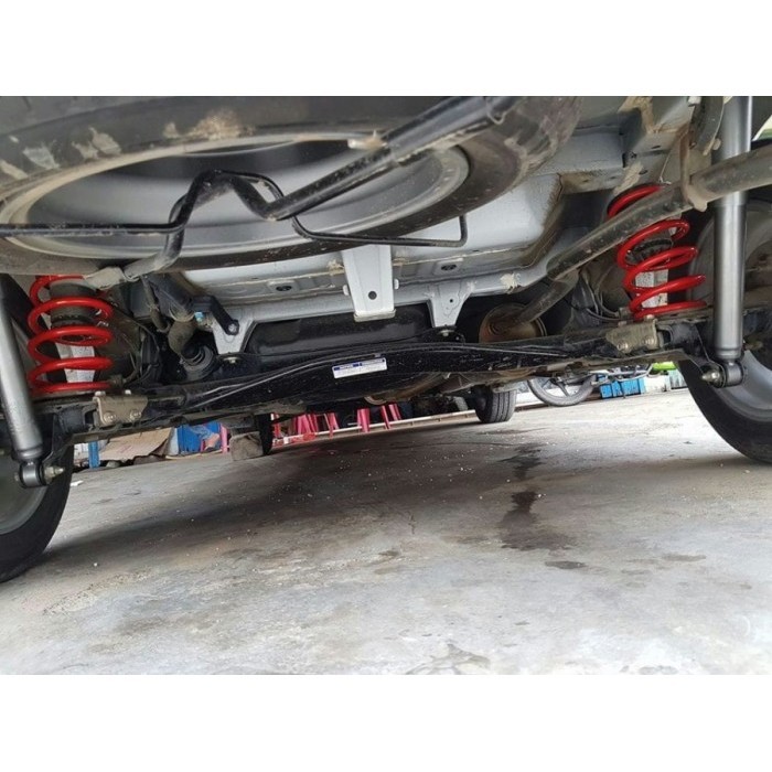 Shockbreaker & Per Kayaba Calya / Sigra Belakang 2016-Now Original