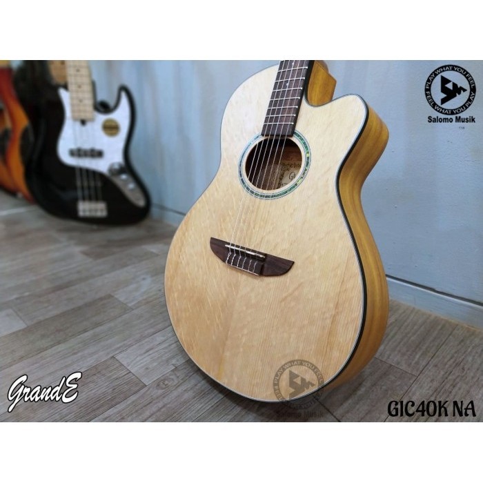Gitar Klasik Nylon Grande Gic-40K Na