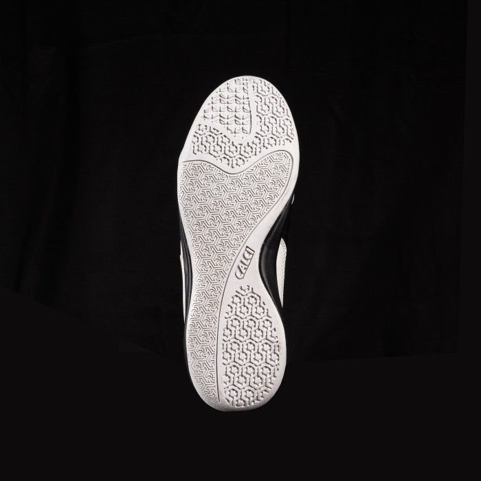 Calci Sepatu Futsal Bomsala Beyonder - White