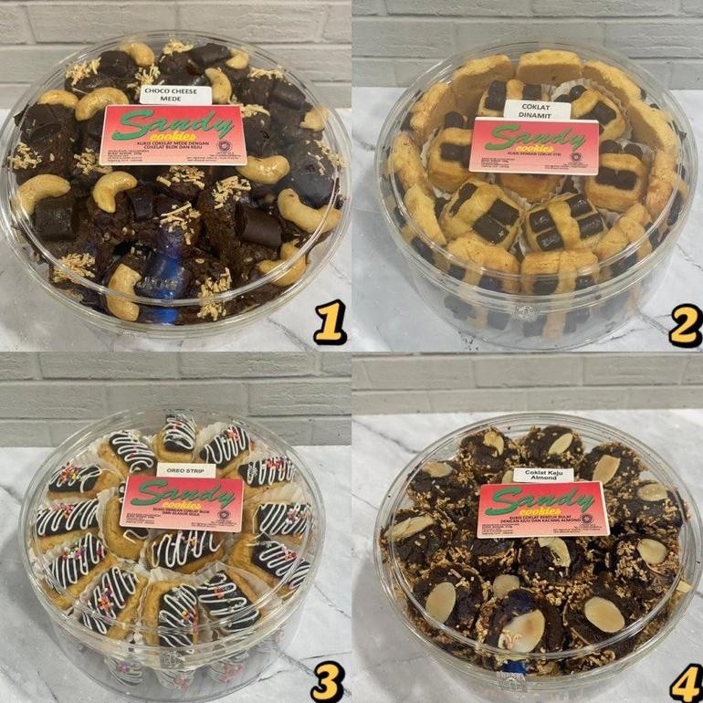 Terbaru Sandy Cookies Special / Spesial (Merah) Rivin Snack Toples Tin Sedang (Exp Panjang 2025) Nastar / Kastengel / Sagu Keju / Mede Keju Donut / Keju Crispy / Coklat Dinamit / Choco Cheese Mede / Mede Keju Spesial / Kue Jakarta Imlek Lebaran Idul