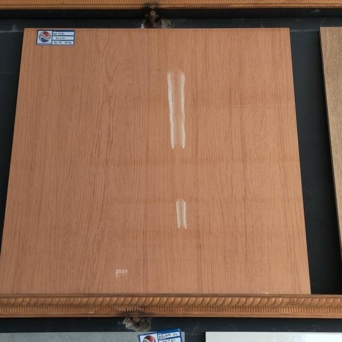 Estetik Granit 60X60 Motif Kayu Glossy Brown Keramik List Plint Lantai Dinding