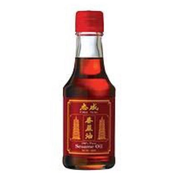 

MINYAK WIJEN CHEE SENG PAGODA 160ml DS76