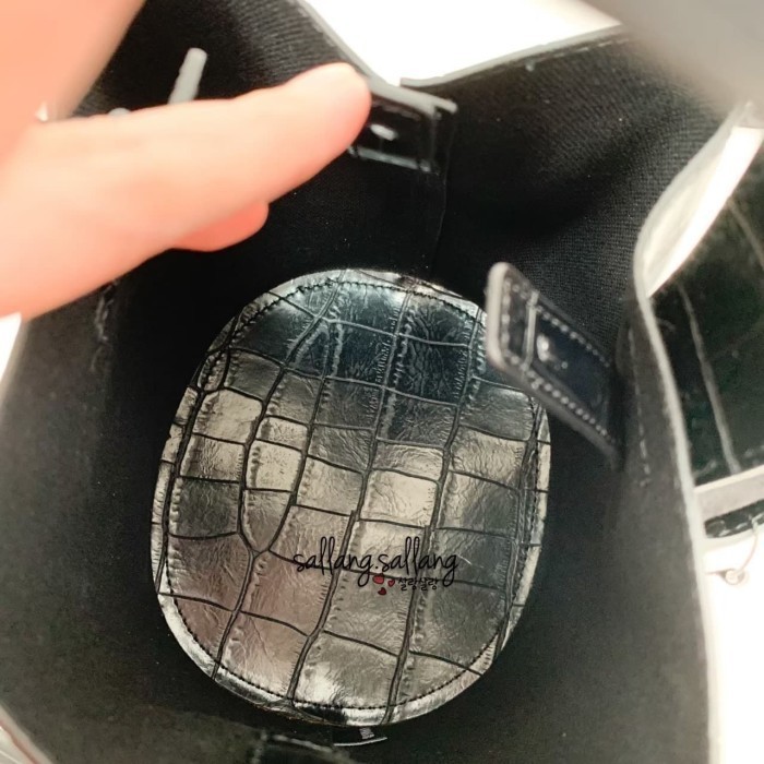 Kwani Micro Wani Knot Bucket Brie Cheese