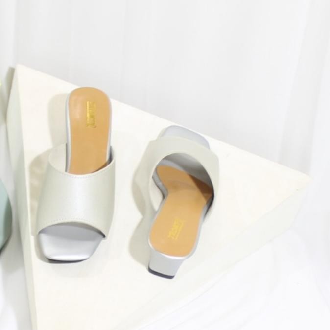 Sandal Wanita Wedges Terbaru Kickers Heels Korea Branded Big Size Cewe