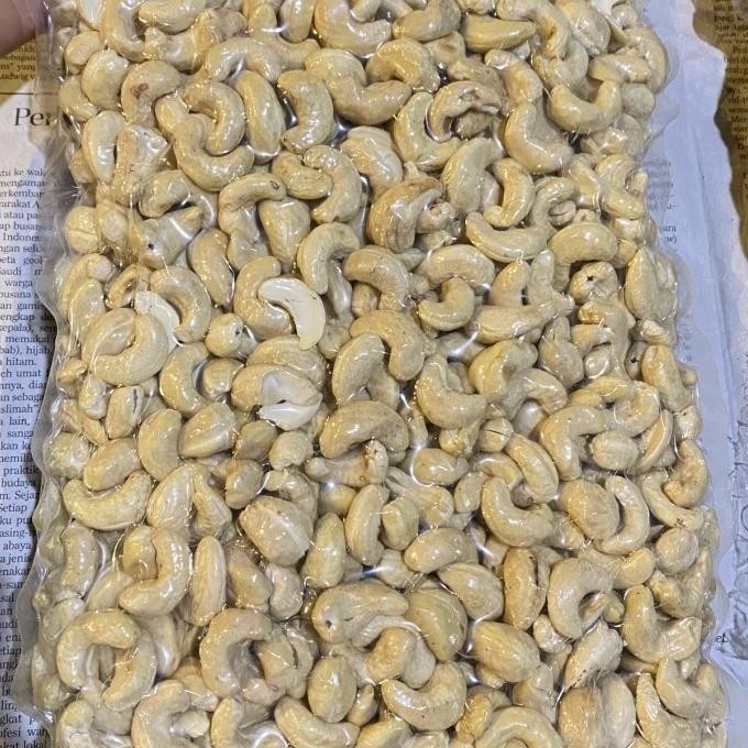 

Kacang Mede Mentah Super Raw Cashew 1Kg Best Quality Myeshandira