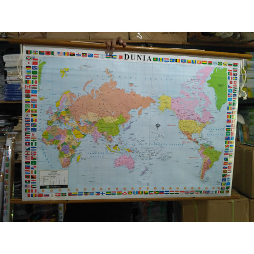 Peta Gantung Dunia Bendera (Political)