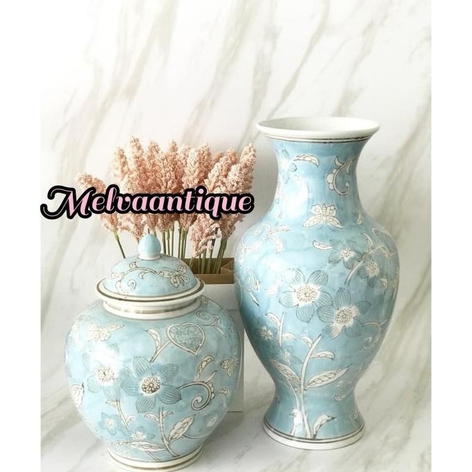 Vas Keramik Biru Putih / Toples Keramik Biru Putih / Toples Biru Muda