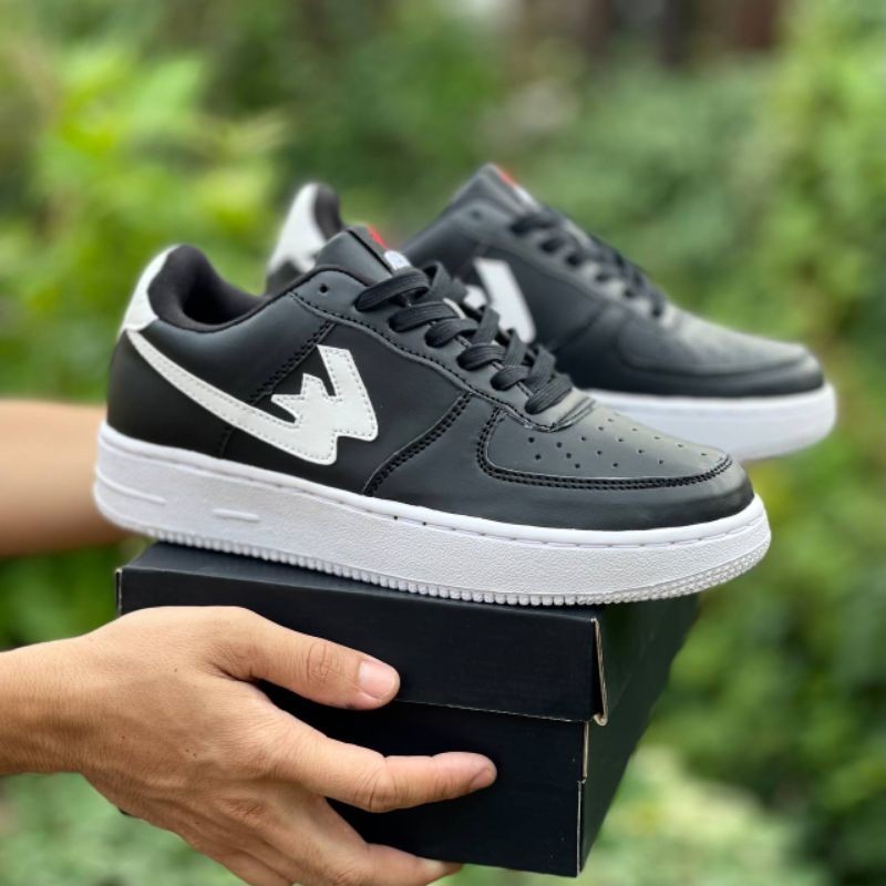 Sepatu Sneakers Aeko Venture Black Lis White Pria Wanita Lokal Original