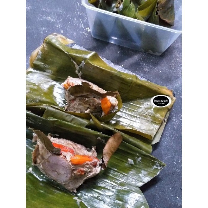 

Uinn - Gadon Daging Sapi (1 Box Isi 3 Bgks) Frozen Food