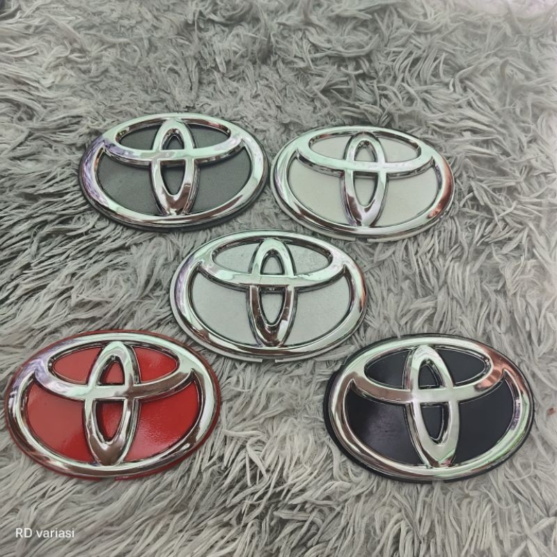 embem logo cover ban serep toyota rush kaki 4 2008-2014 original