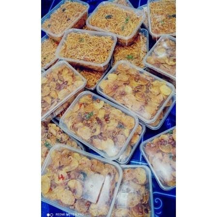 

POI keripik kentang mix kacang 750ml TERLARIS