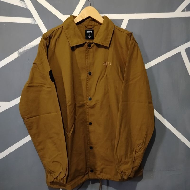 jaket hitrost coach cream