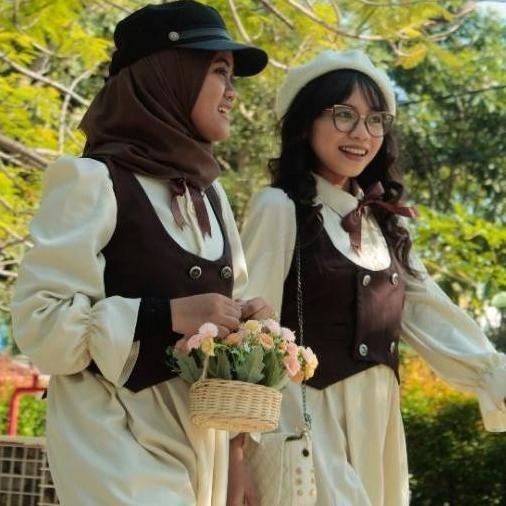 Potongan Anuratu Vest Vintage-Rompi Wanita Dan Ekonomis Rompi Vintage Vionawara