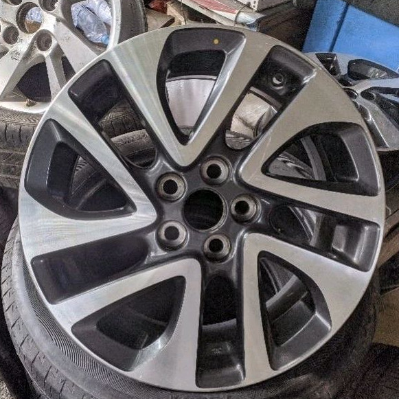 Velg Original/OEM Toyota Sienta R16