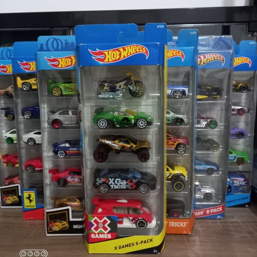 Hot wheels Gift Pack 5 Pcs Mitsubishi Lancer Varian Velg Putih