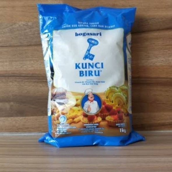 

tepung terigu kunci biru 1kg