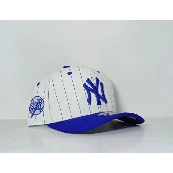 Diskon Murah  Topi Baseball Distro Pria Warna Putih Visor Biru