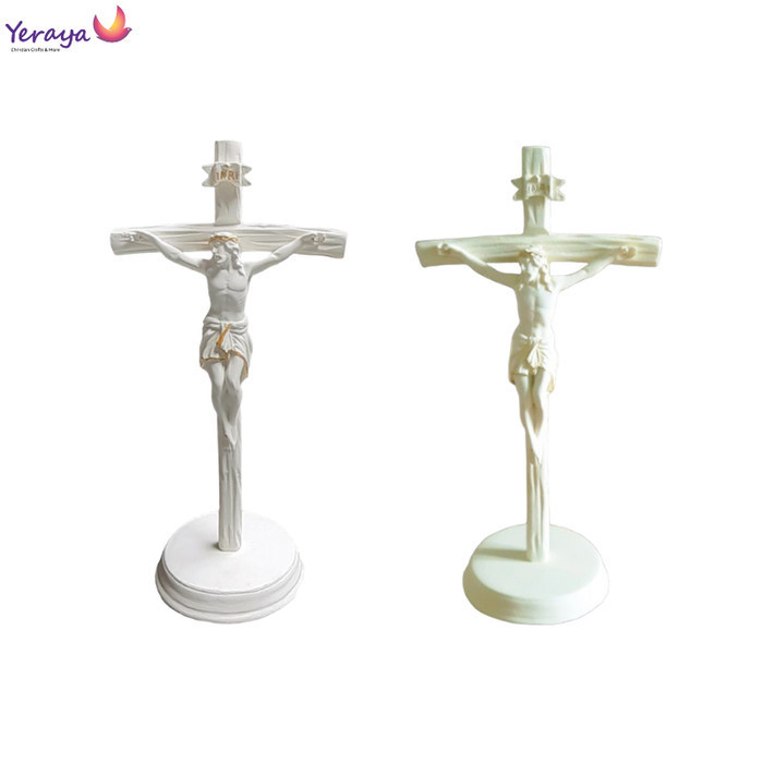 Min Salib Yesus Duduk Resin Motif Kayu Full Putih 25Cm Salib Meja Katolik
