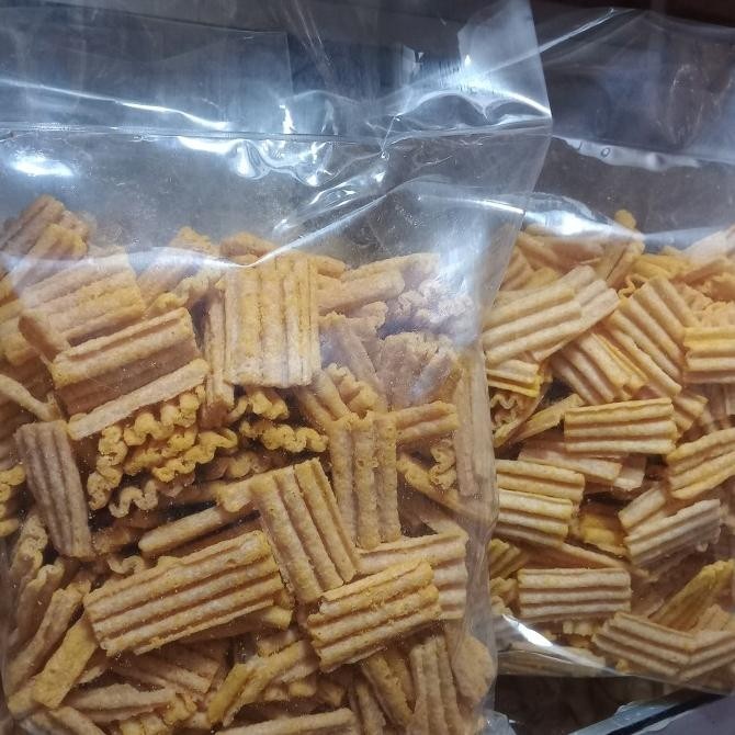 

KERIPIK KENTANG RASA KEJU BERAT 200 GRAM