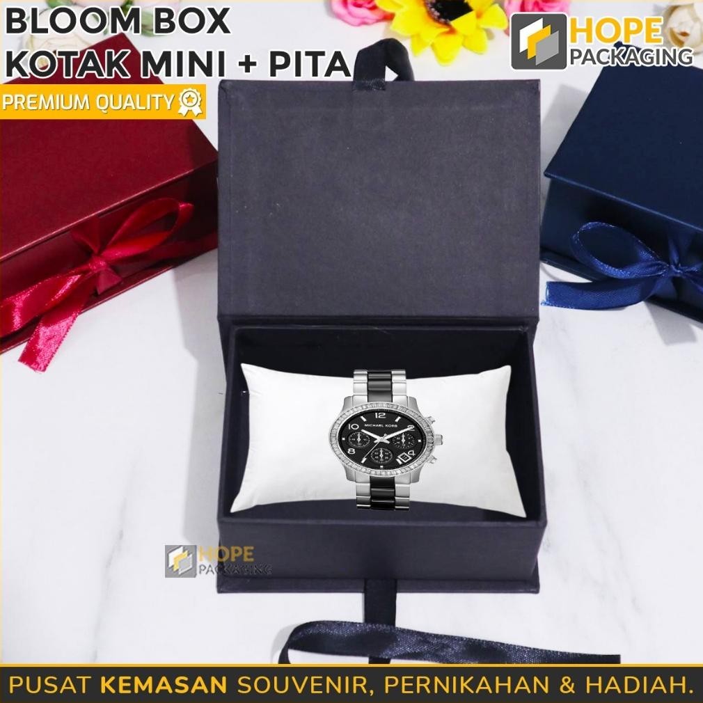 

t-56 Bloom Box Kotak Hampers + Pita Size : 18x12x6cm / Box Kado Lucu Bentuk Buku / Gift Box Kado Ulang Tahun / Box Wedding / Box Hampers / Souvenir Kotak Hadiah Murah
