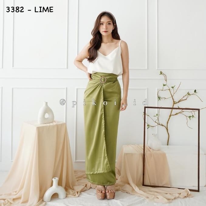 Ready Rok Lilit Polos Putih Satin / Maxi Rok Wanita Free Ring Kebaya Kartini Berkualitas