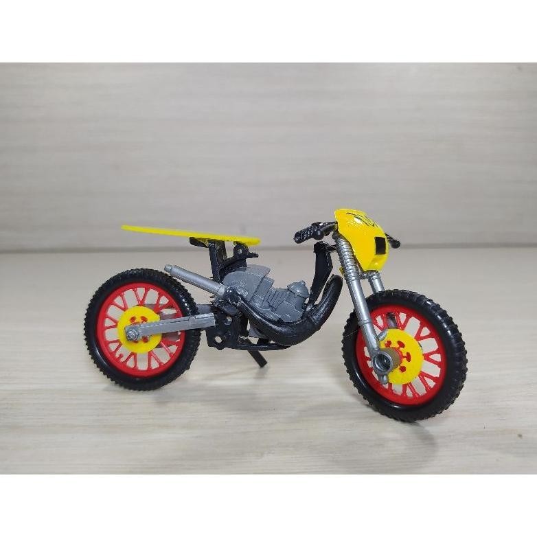 Mainan Motor Drag
