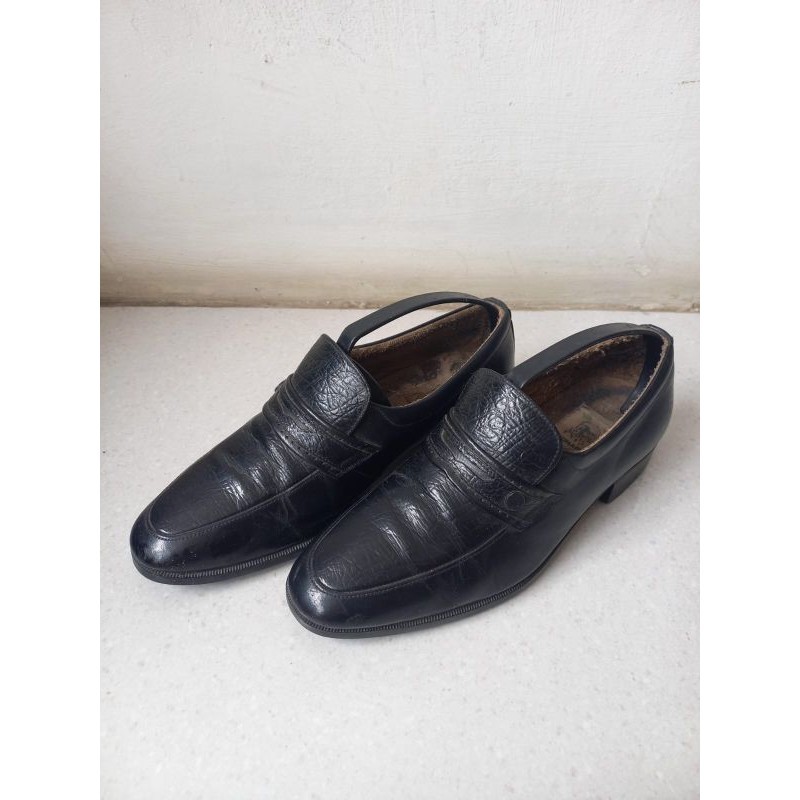 Sepatu Kulit Pria LEONARDO Pemakaian 40% [Preloved]