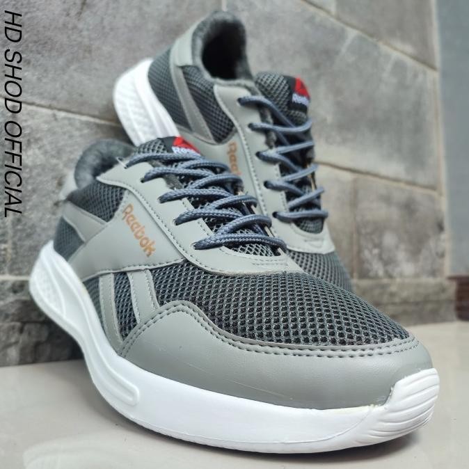 Sepatu Besar Sneakers Jumbo Big size ukuran 45 46 47 48 olahraga jumbo