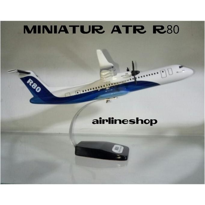MINIATUR PESAWAT ATR R80 REGIONAL TURBOPROP SKALA 1:100