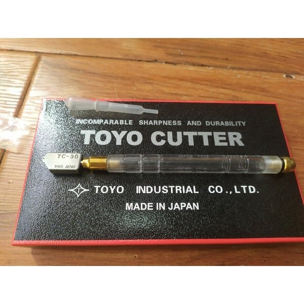 

Pisau Pemotongan Kaca Toyo Cutter Tc 30 Orginal Japan