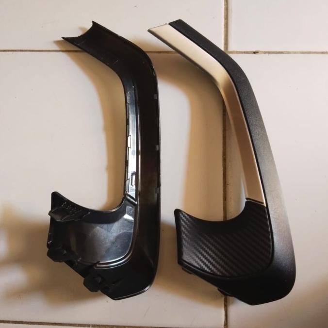 panel interior pintu depan mobil Avanza Veloz 2022