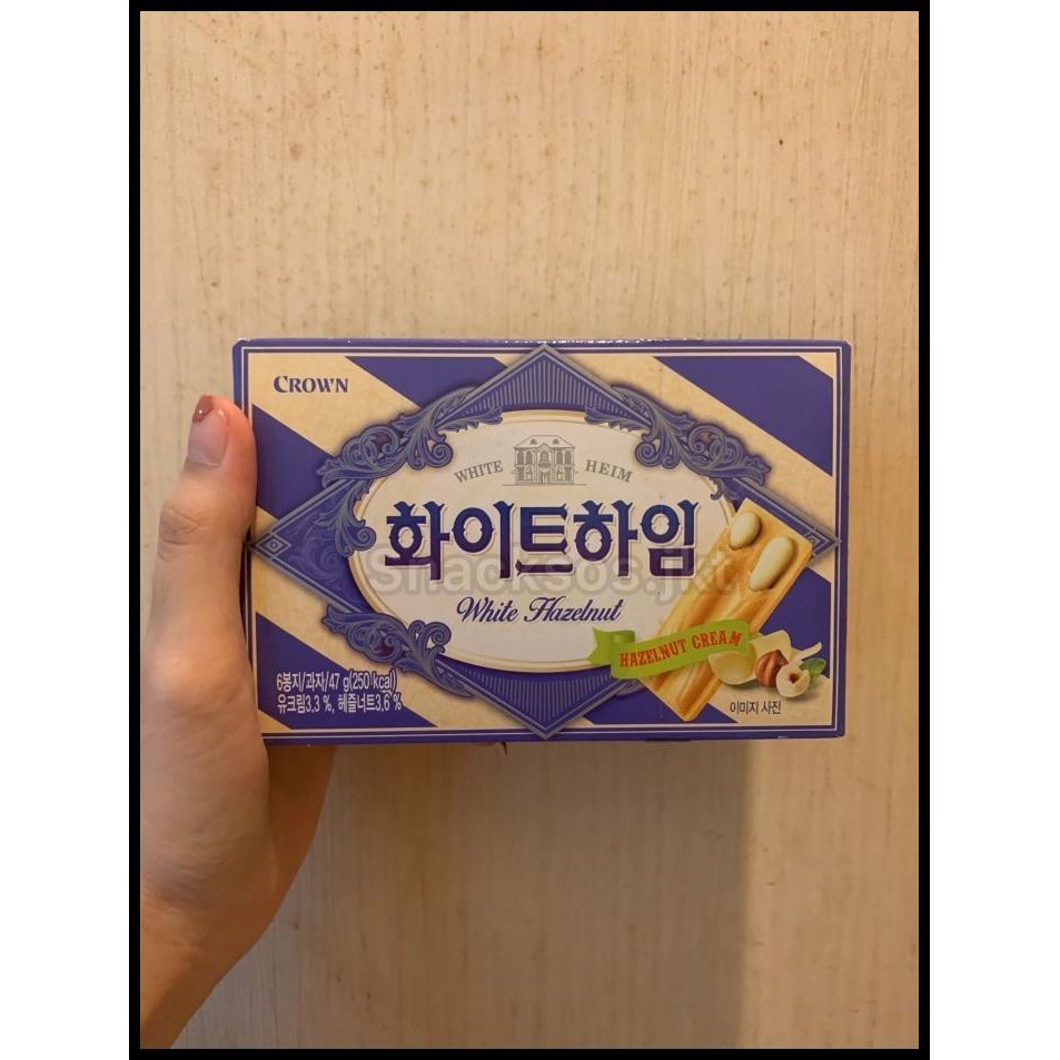 

Crown White Heim Hazelnut Cream - Snack Wafer Vanilla Hazelnut Korea