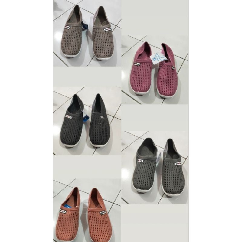 Sepatu Karet Wanita Porto