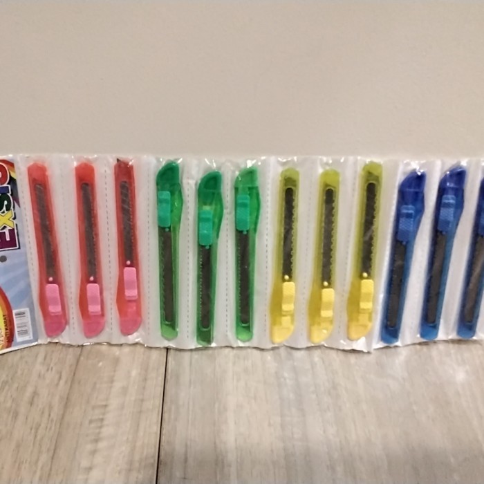 

#@#@#@#@] Cutter kecil plastik transparant
