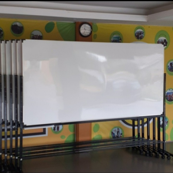 

Papan tulis kantor whiteboard kantor 100 x 200 cm