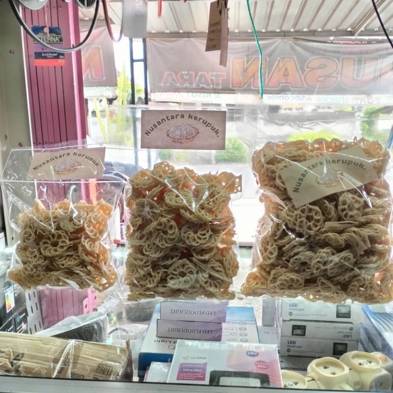 

NUSANTARA KERUPUK, KERUPUK BAWANG KECIL