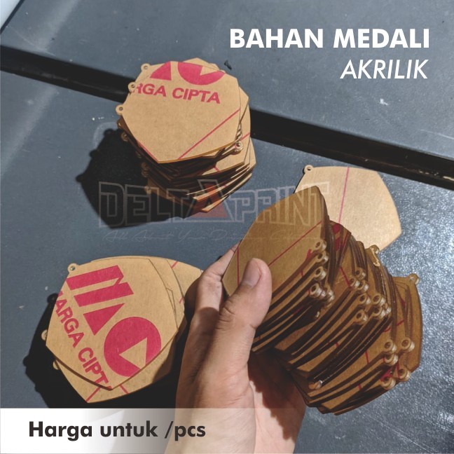 

MURAH!!! BAHAN MEDALI AKRILIK BENING DIAMETER 7CM