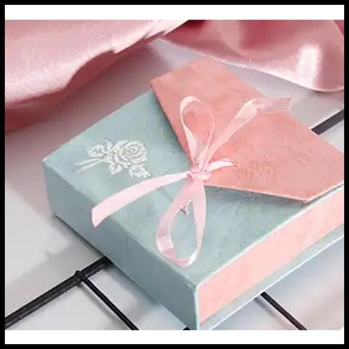 

TERMURAH KOTAK HARD BOX KOTAK BOX AKSESORIES PERHIASAN SOUVENIR HADIAH