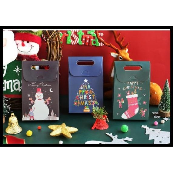 

HOT DEAL GIFT BOX SOUVENIR CHRISTMAS KOTAK KADO HAMPER JINJING NATAL !!!!