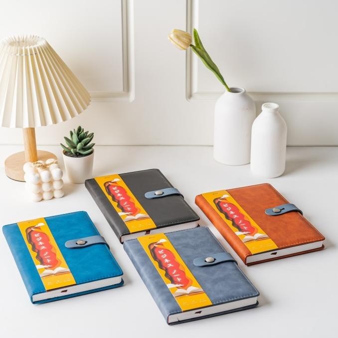 

Uchii Boten Agenda Office Notebook | Buku Catatan Jurnal Diary Travel Baktioktavianiseller