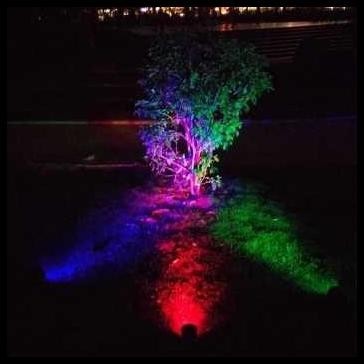 LAMPU SOROT RGB WARNA WARNI LAMPU TAMAN SOLAR TENAGA SURYA MATAHARI