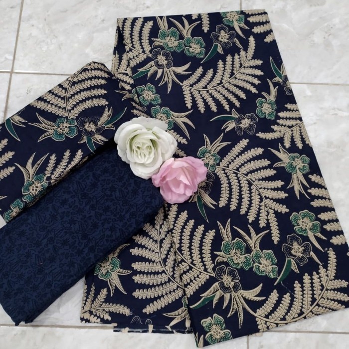 Kain Batik Daun Putri Malu ( Dongker )